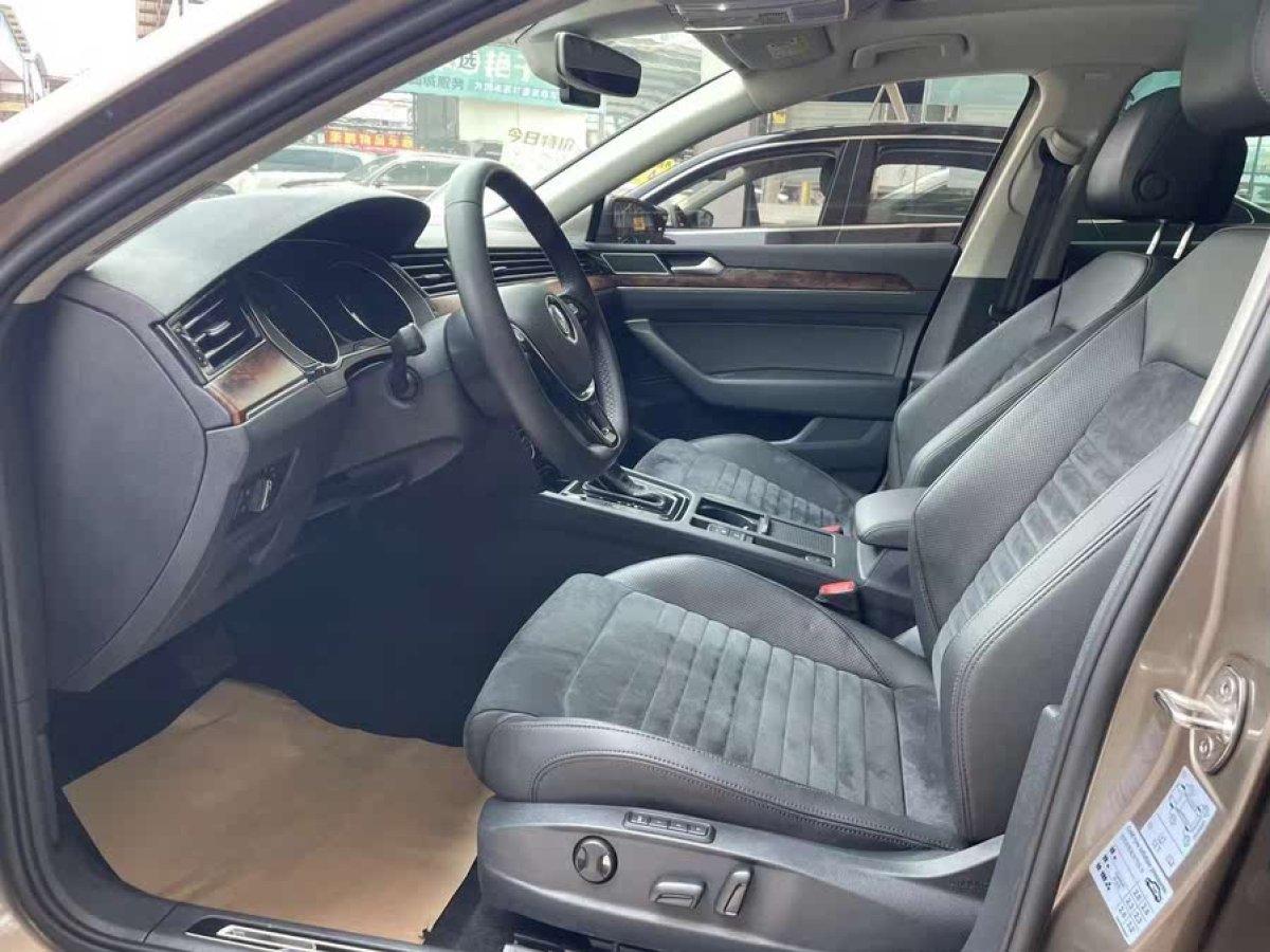 大眾 邁騰  2017款 330TSI DSG 尊貴型圖片