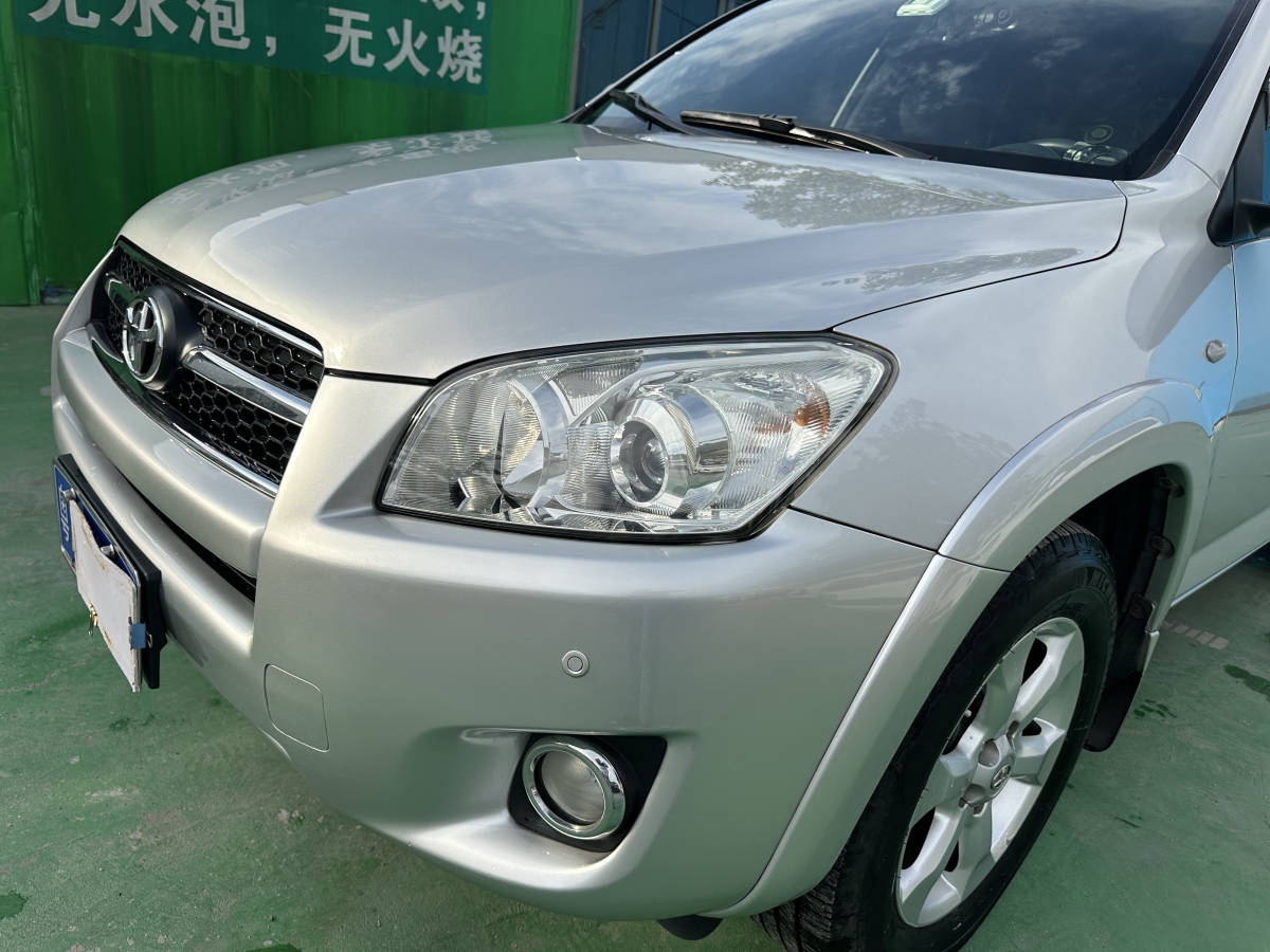 2011年2月豐田 RAV4榮放  2009款 2.4L 自動(dòng)豪華版