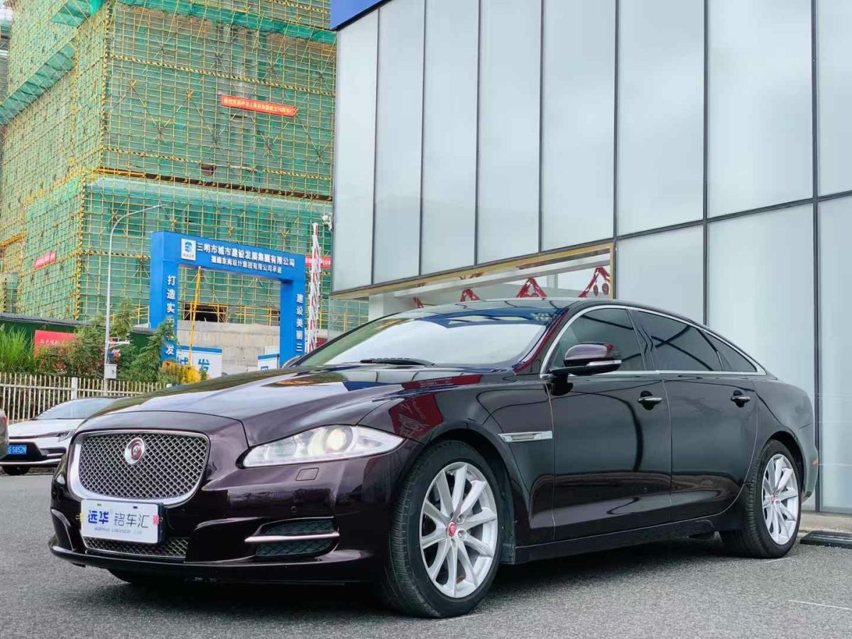 捷豹 XJ  2014款 XJL 3.0 SC 兩驅(qū)全景商務(wù)版圖片