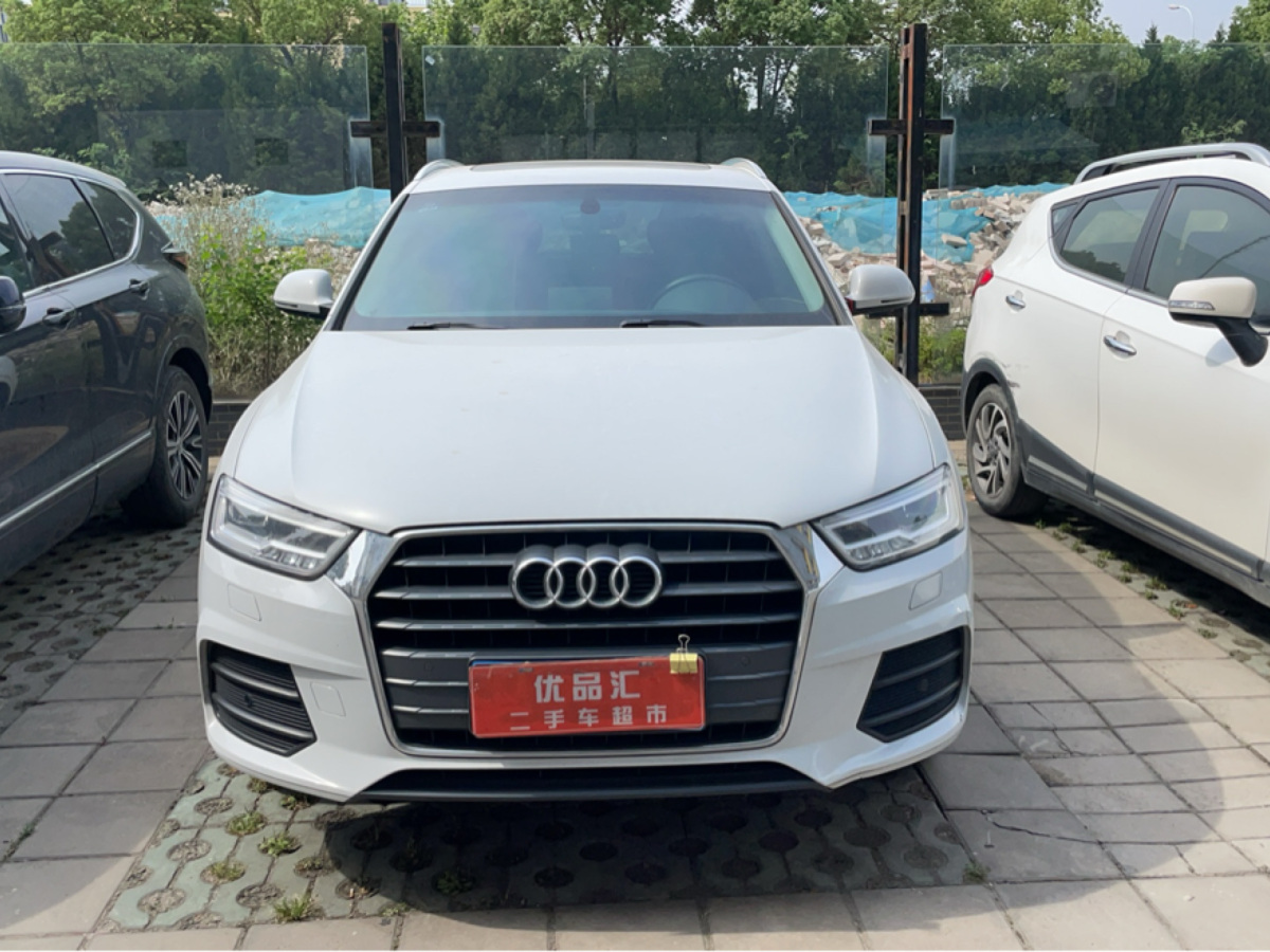 奧迪 奧迪Q3  2017款 30 TFSI 時(shí)尚型圖片