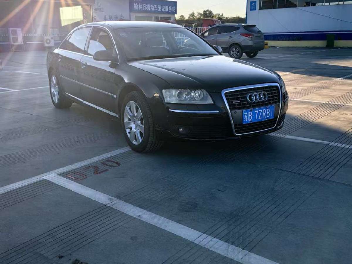 奧迪 奧迪A8  2007款 A8L 3.2 FSI 標(biāo)準(zhǔn)型圖片