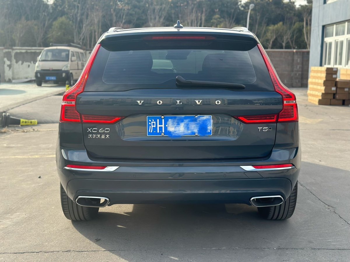 沃爾沃 XC60  2021款 T5 四驅(qū)智逸豪華版圖片