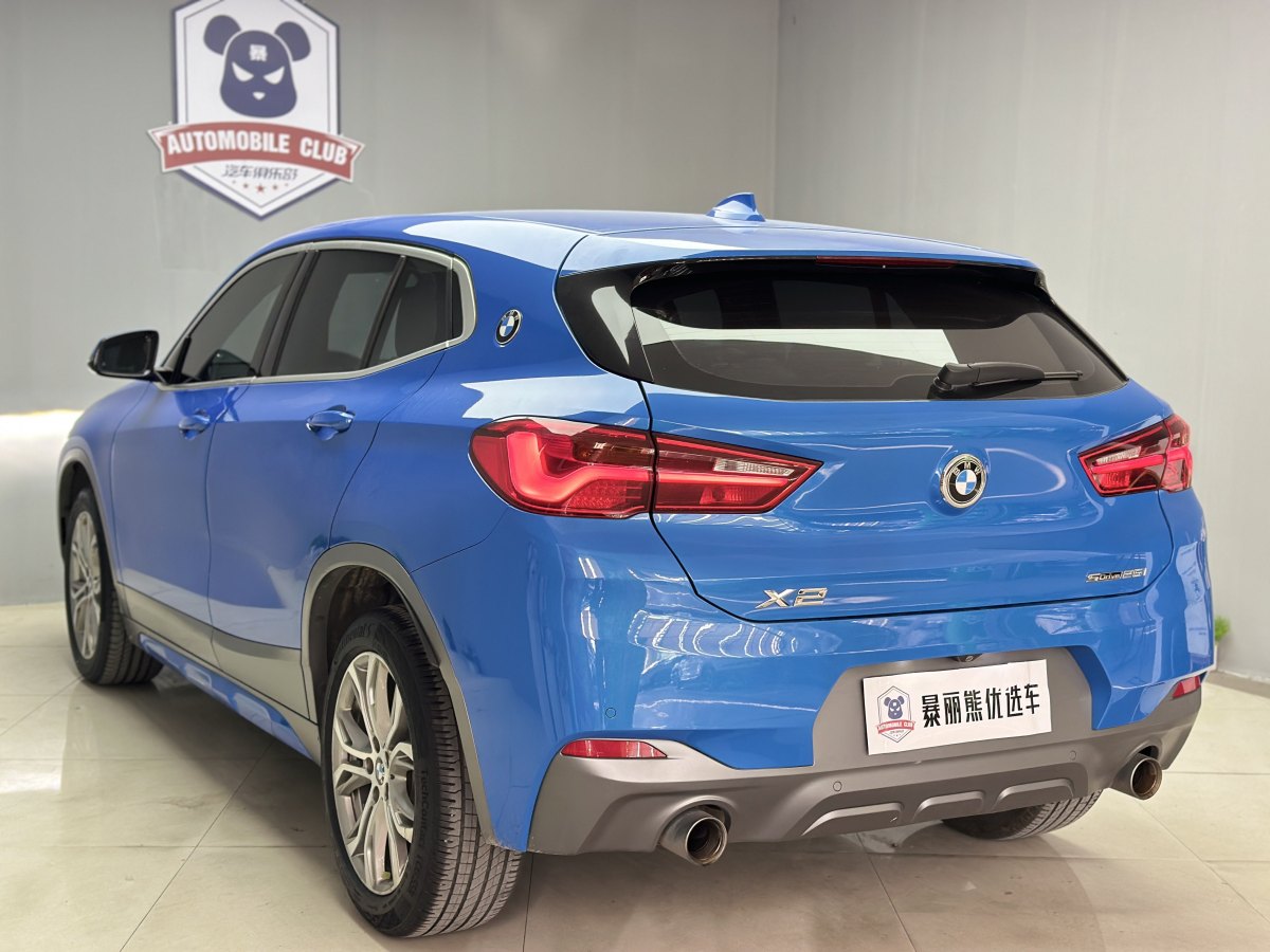 寶馬 寶馬X2  2018款 sDrive25i 領(lǐng)先型M越野套裝圖片