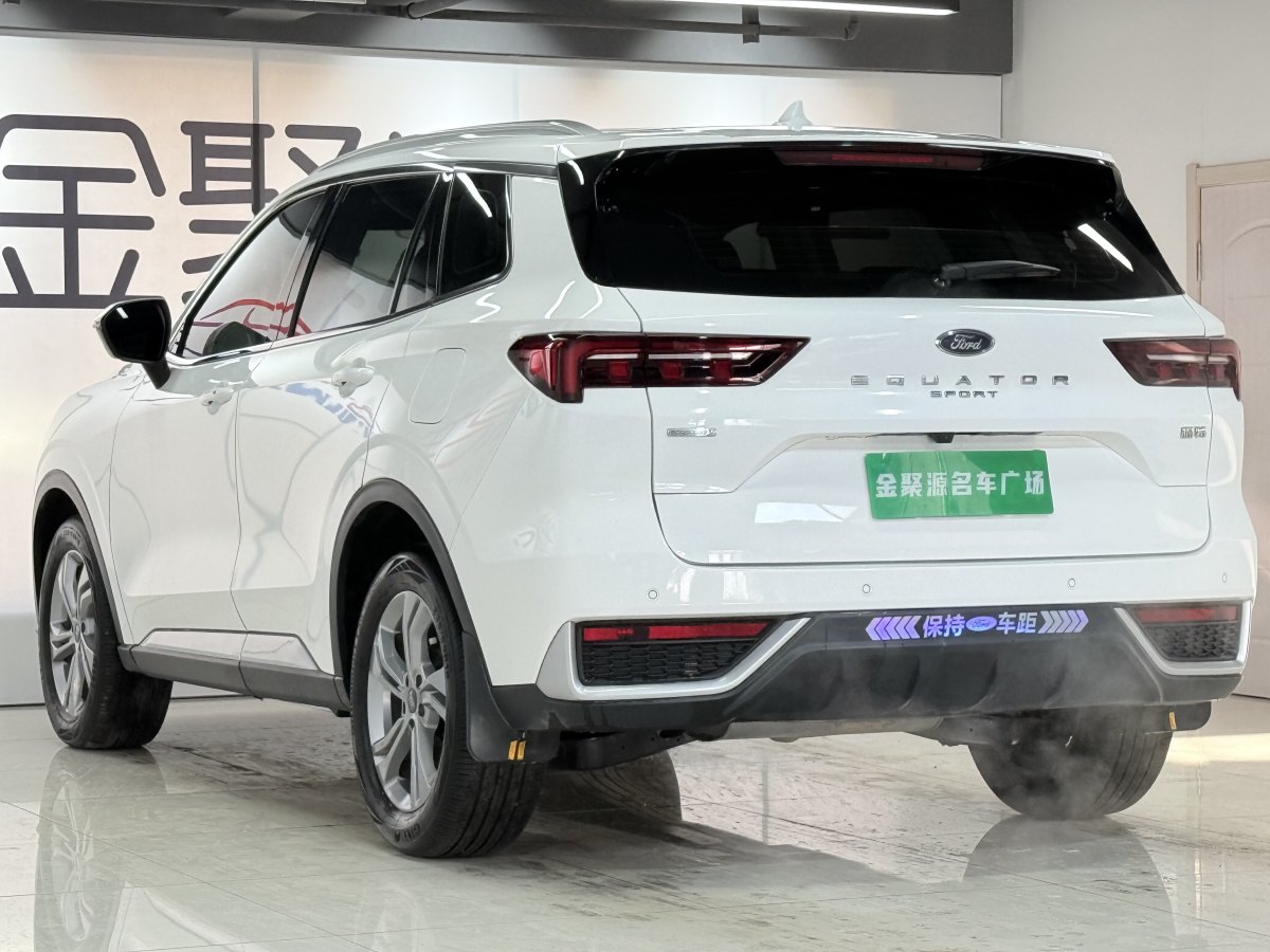 福特 領(lǐng)睿  2022款 EcoBoost 170 鉑領(lǐng)型圖片