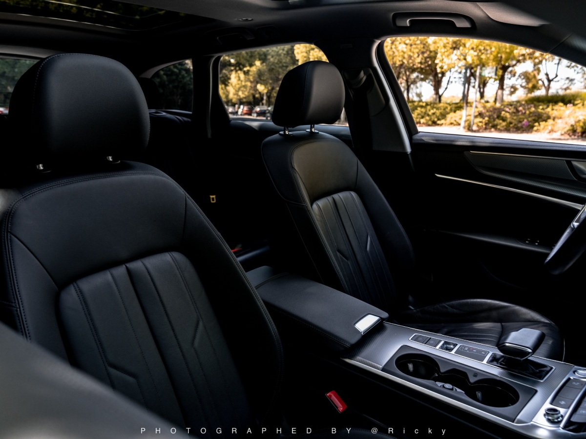 奥迪 奥迪A6  2020款 Avant 先锋派 40 TFSI 豪华动感型图片