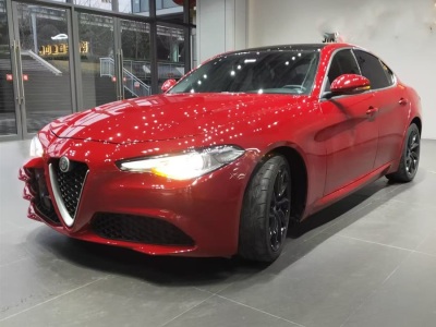 2017年2月 阿爾法·羅密歐 Giulia 2.0T 200HP 豪華版圖片