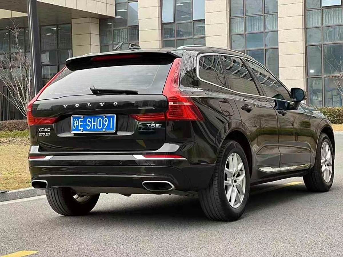 2020年1月沃爾沃 XC60  2019款  T5 四驅(qū)智逸版 國VI