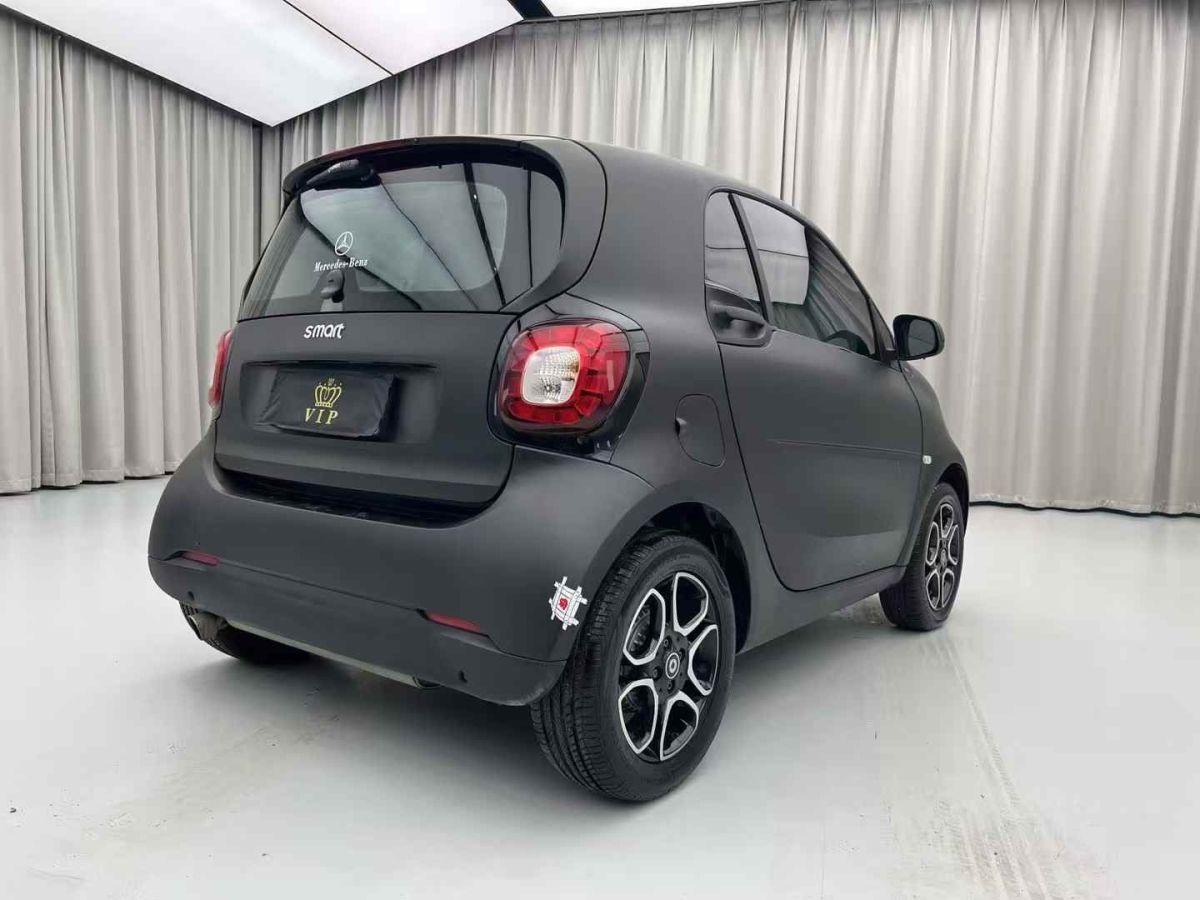 smart fortwo 圖片
