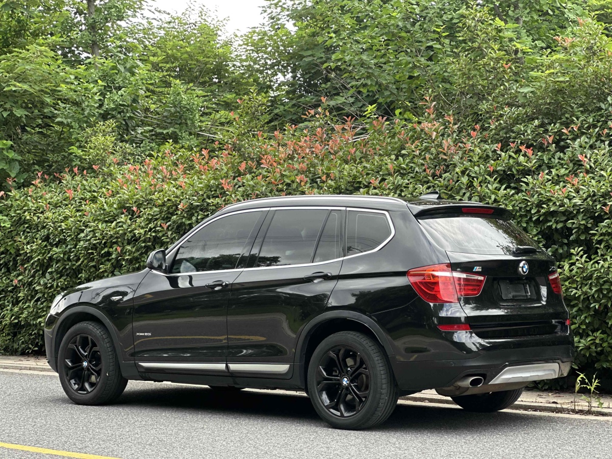 寶馬 寶馬X3  2014款 xDrive20i X設(shè)計套裝圖片