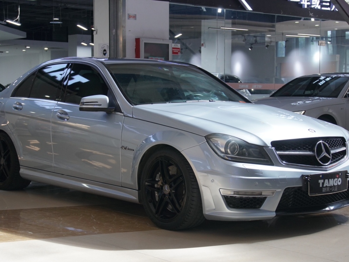 奔馳 奔馳C級AMG  2012款 AMG C 63 動感型圖片