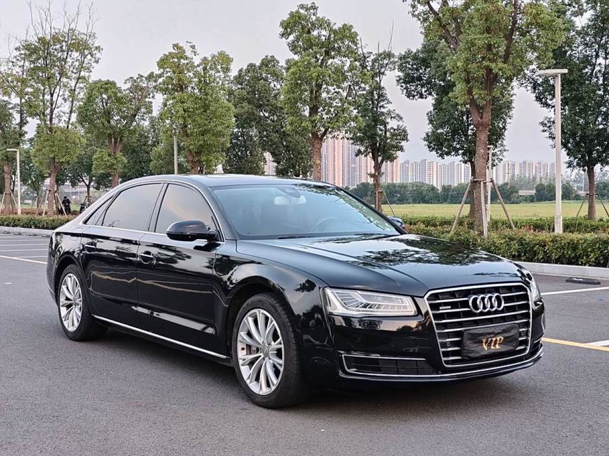 奧迪 奧迪A8  2014款 A8L 45 TFSI quattro豪華型圖片