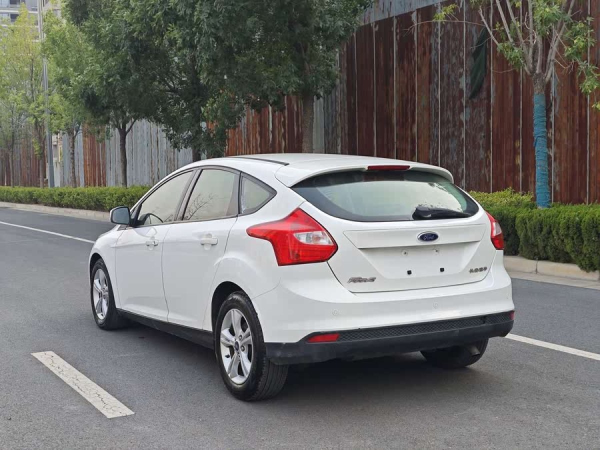 福特 福克斯  2012款 兩廂 1.6L 手動風尚型圖片