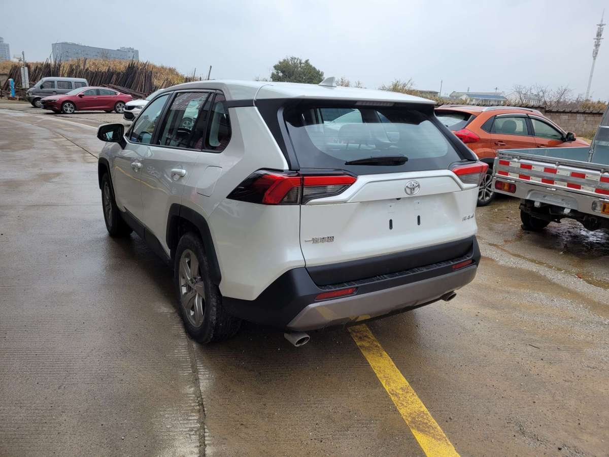 豐田 rav4榮放 2021款 2.0l cvt兩驅風尚版圖片