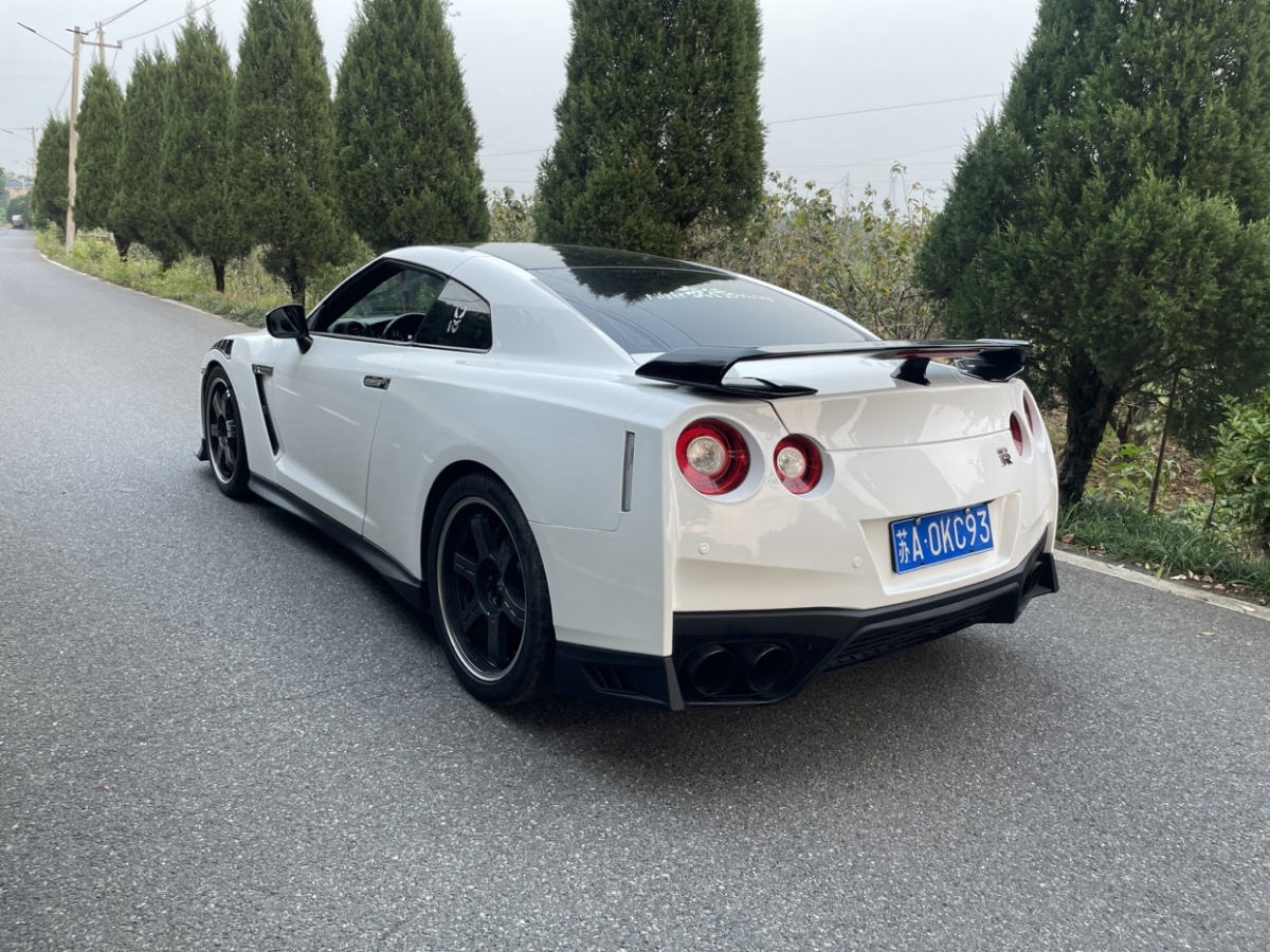 日產(chǎn) GT-R  2012款 3.8T Premium Edition圖片