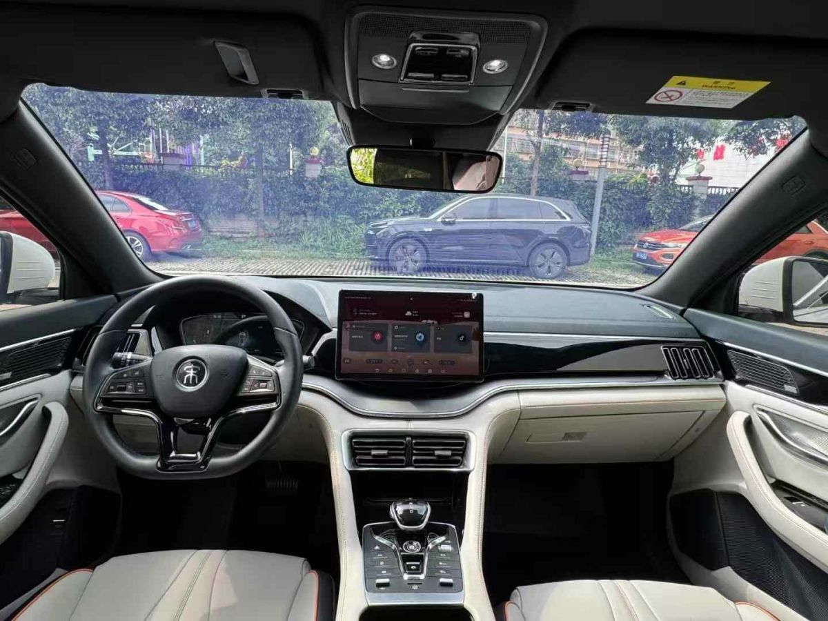 比亞迪 宋MAX新能源  2022款 DM-i 105KM 尊榮型圖片