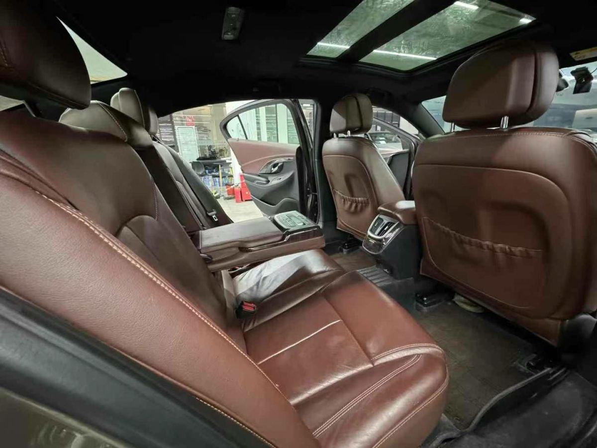 捷豹 XJ  2014款 XJL 3.0 SC 兩驅(qū)全景商務(wù)版圖片