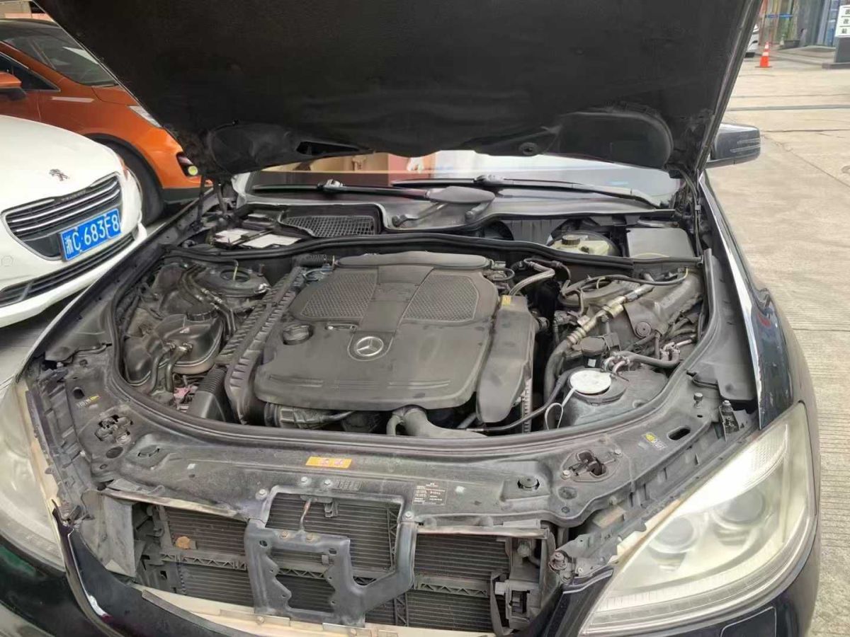 奔馳 奔馳S級(jí)  2012款 S 500 L 4MATIC Grand Edition圖片