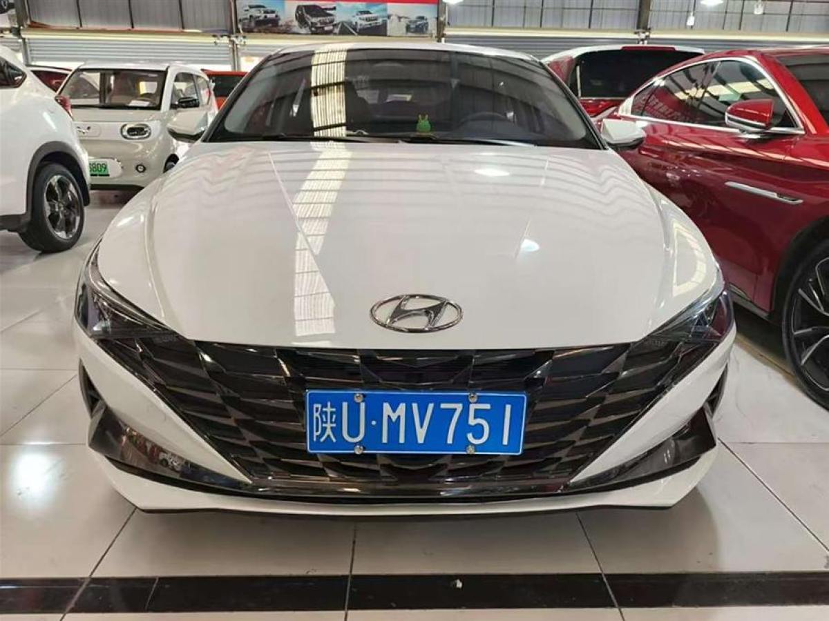 現(xiàn)代 伊蘭特  2022款 1.5L CVT LUX尊貴版圖片