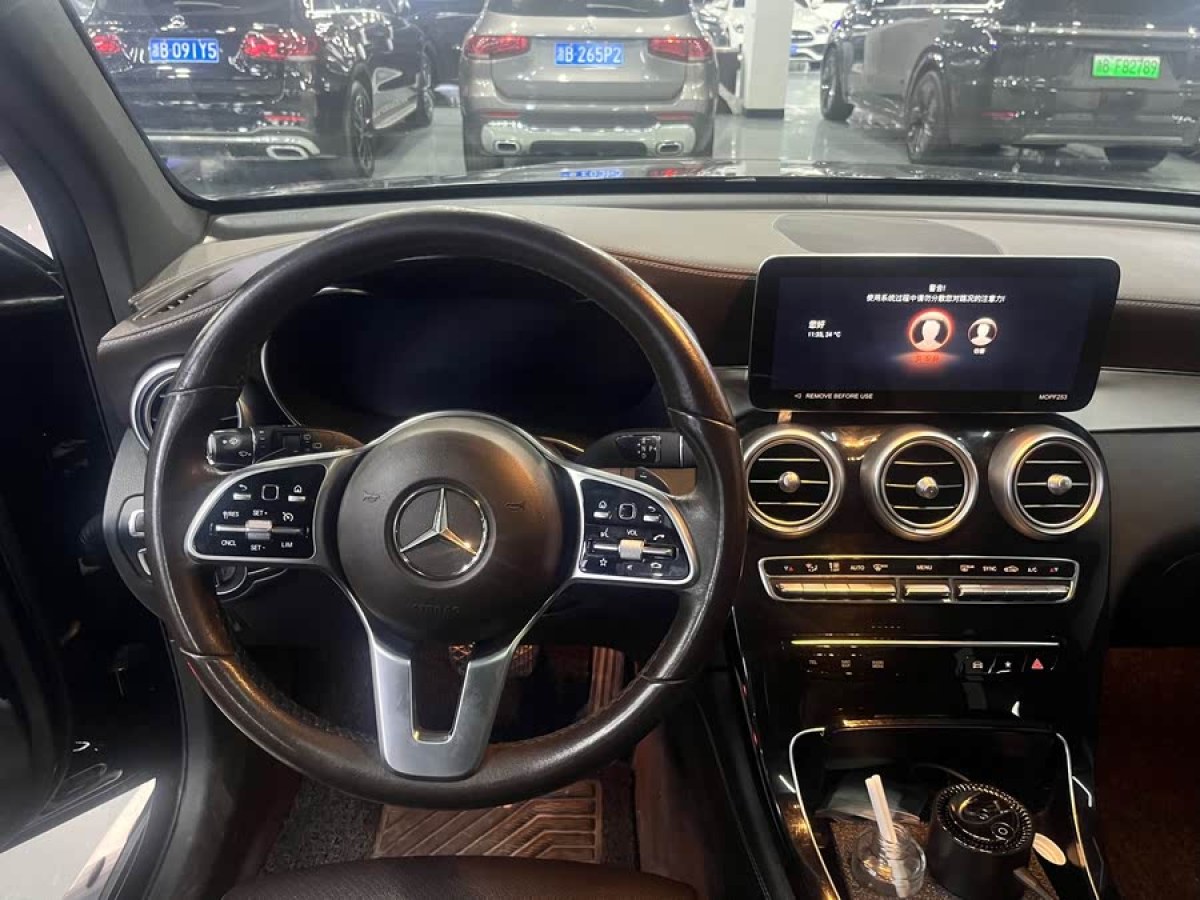 奔馳 奔馳GLC  2018款 改款 GLC 260 4MATIC 動(dòng)感型圖片