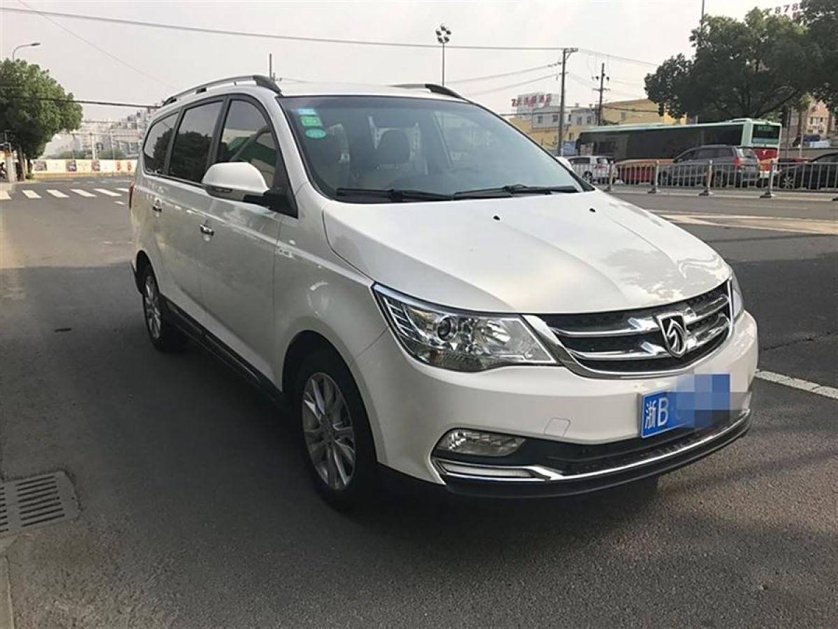 寶駿 730  2016款 1.5L 手動(dòng)舒適型 7座圖片