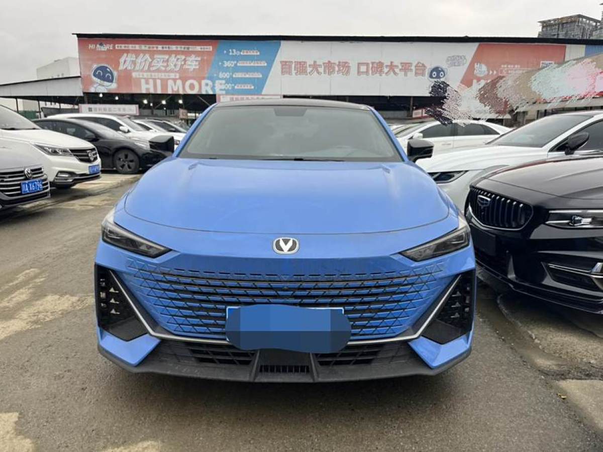 2022年5月長(zhǎng)安 長(zhǎng)安UNI-V  2022款 1.5T 尊貴型