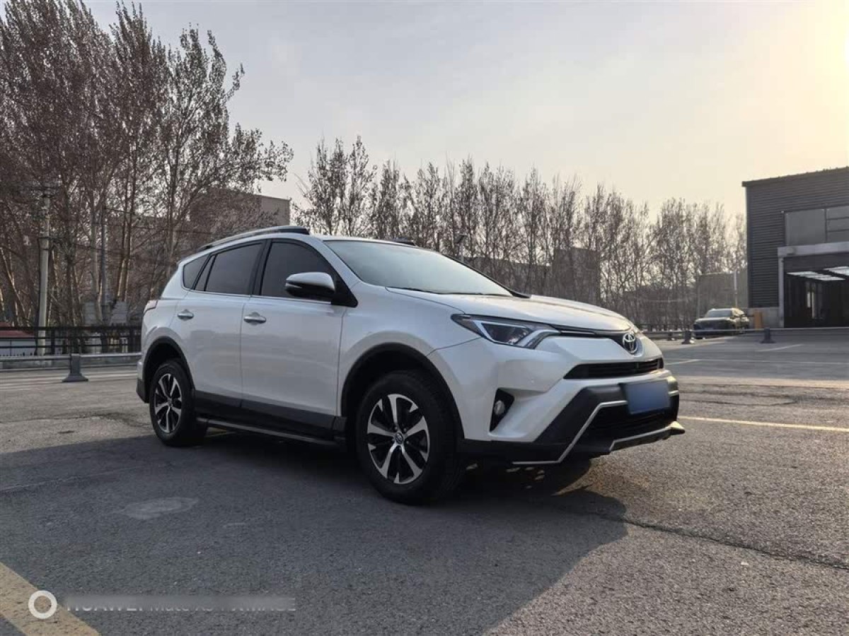 豐田 RAV4榮放  2019款  2.0L CVT兩驅(qū)風(fēng)尚版 國VI圖片
