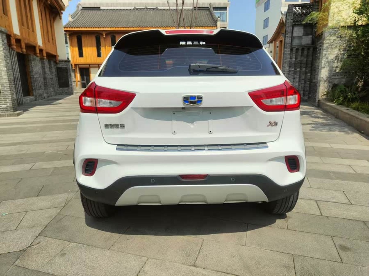 吉利 遠(yuǎn)景X3  2017款 1.5L 手動精英型圖片