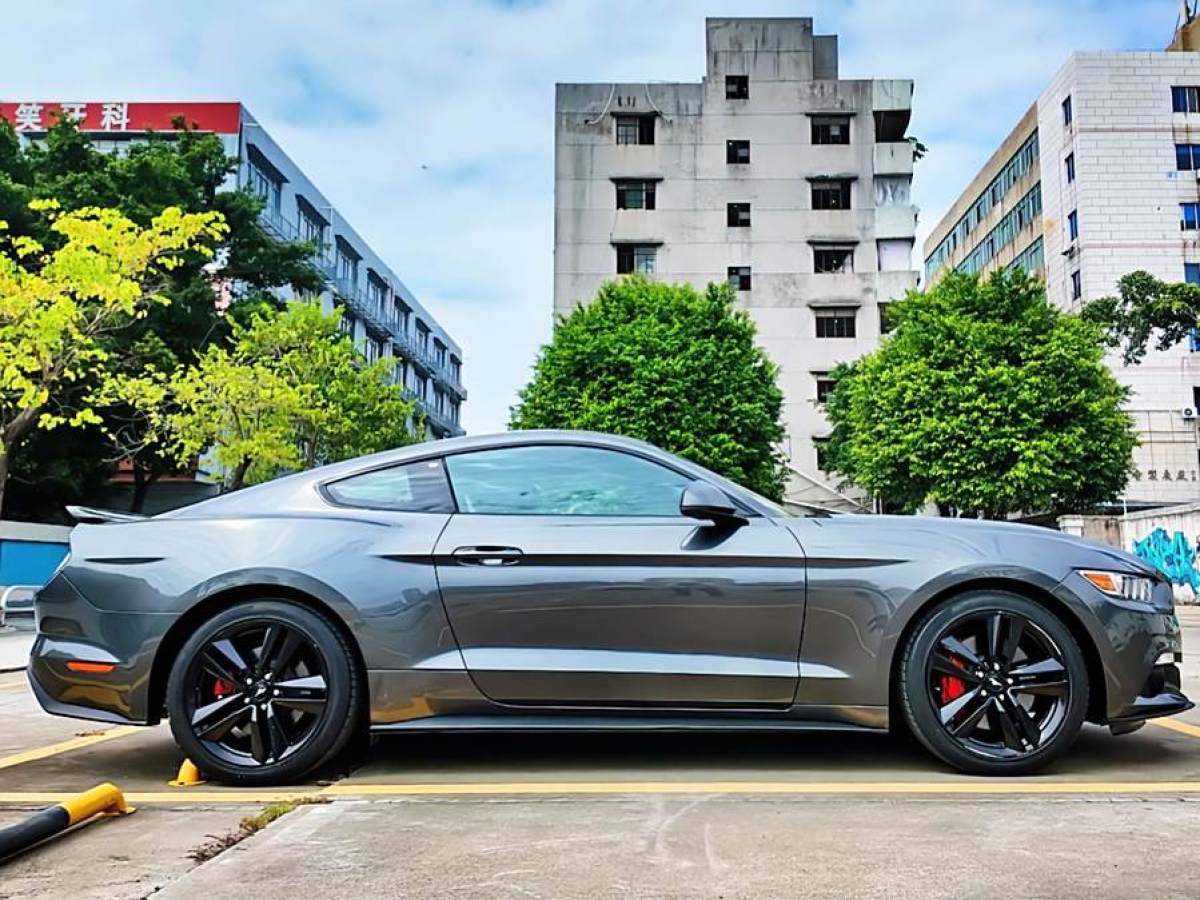 2017年10月福特 Mustang  2017款 2.3T 性能版