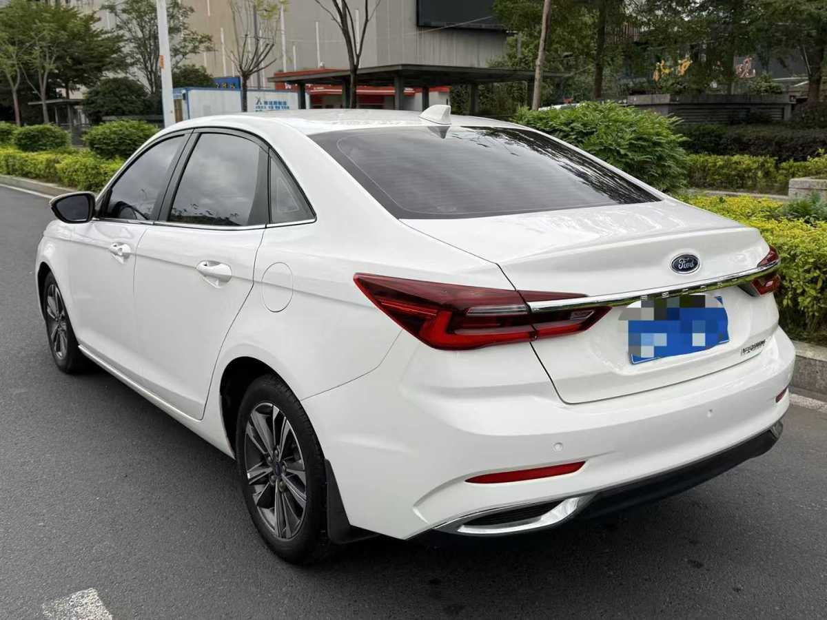 福特 福睿斯  2021款 1.5L 自動鉆石版圖片