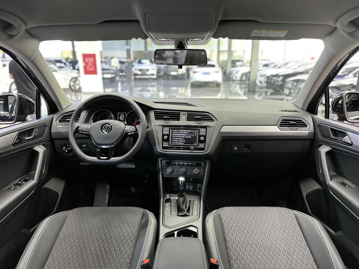 大眾 途觀L  2023款 改款 330TSI 自動兩驅(qū)舒享版圖片