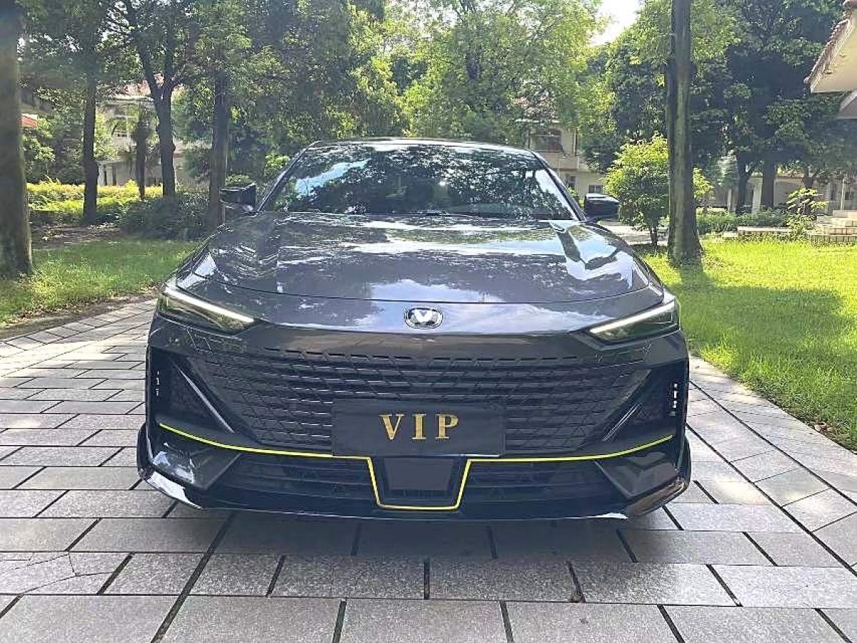 長(zhǎng)安 長(zhǎng)安UNI-V  2023款 1.5T 運(yùn)動(dòng)版圖片