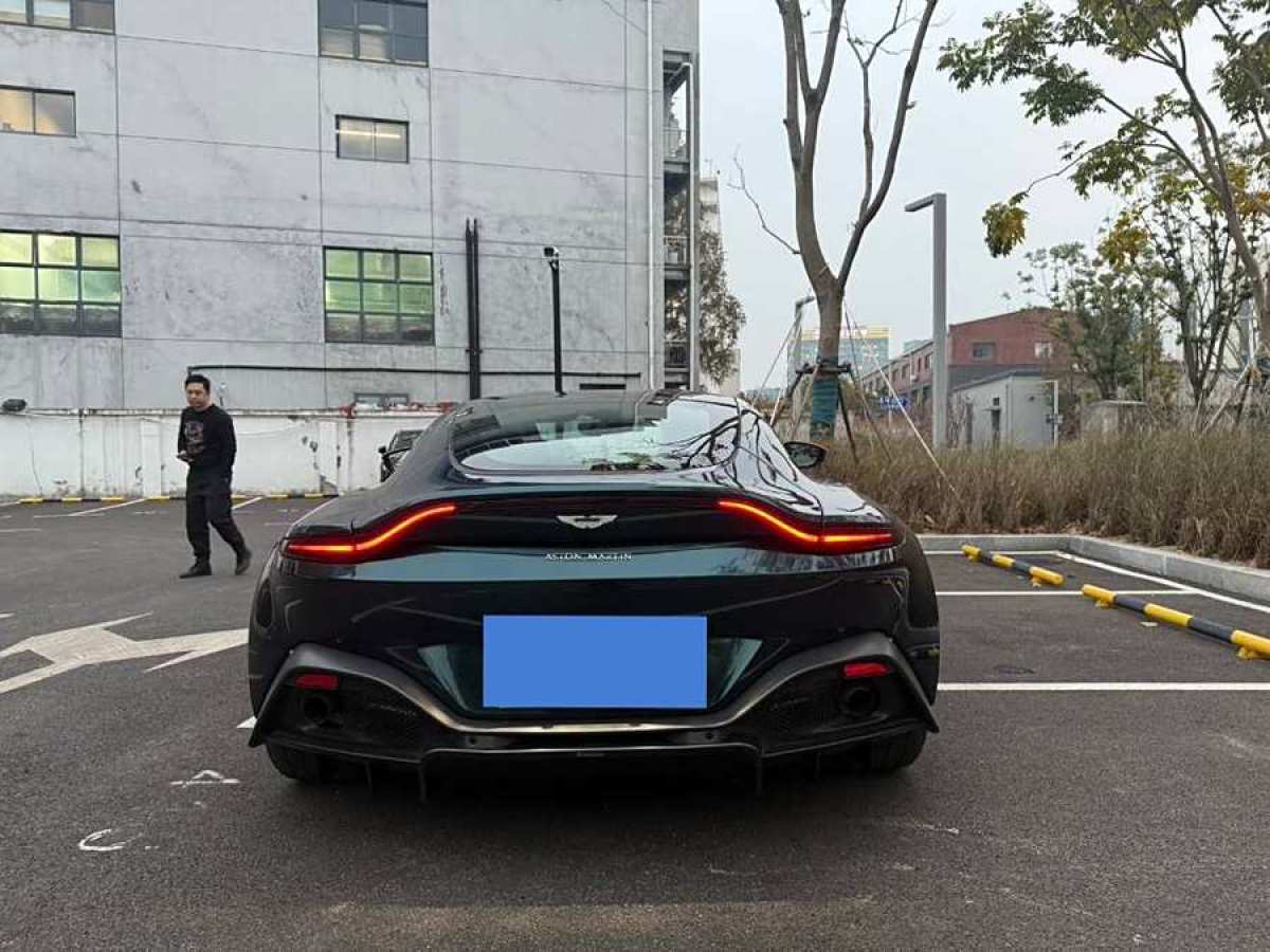 阿斯頓·馬丁 V8 Vantage  2024款 4.0T V8 Coupe圖片