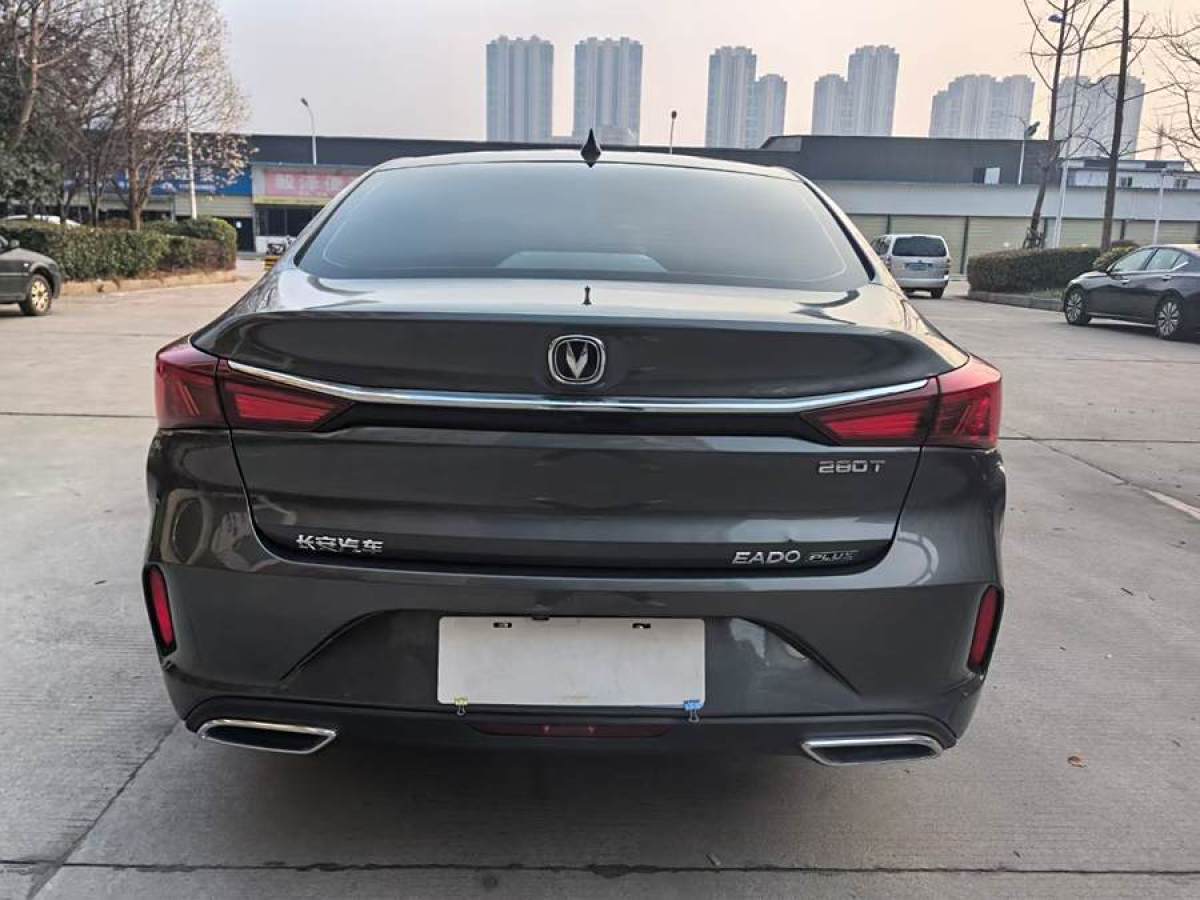 長(zhǎng)安 逸動(dòng)  2021款 PLUS 藍(lán)鯨NE 1.4T GDI DCT尊貴型圖片