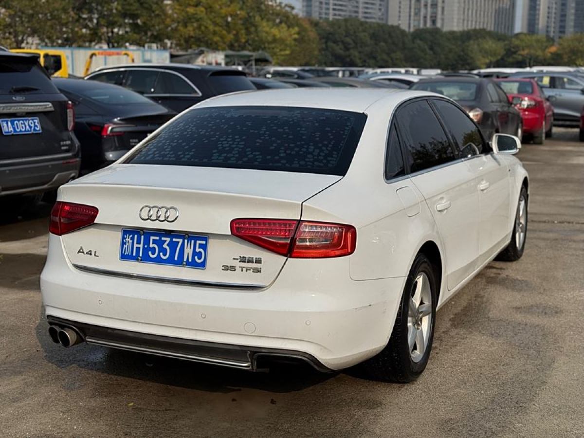 奧迪 奧迪A4L  2013款 35 TFSI 自動(dòng)標(biāo)準(zhǔn)型圖片