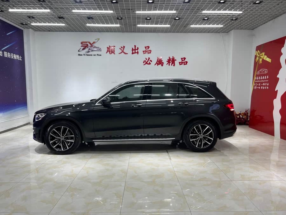 奔馳 奔馳GLC  2018款 改款 GLC 300 4MATIC 動(dòng)感型圖片