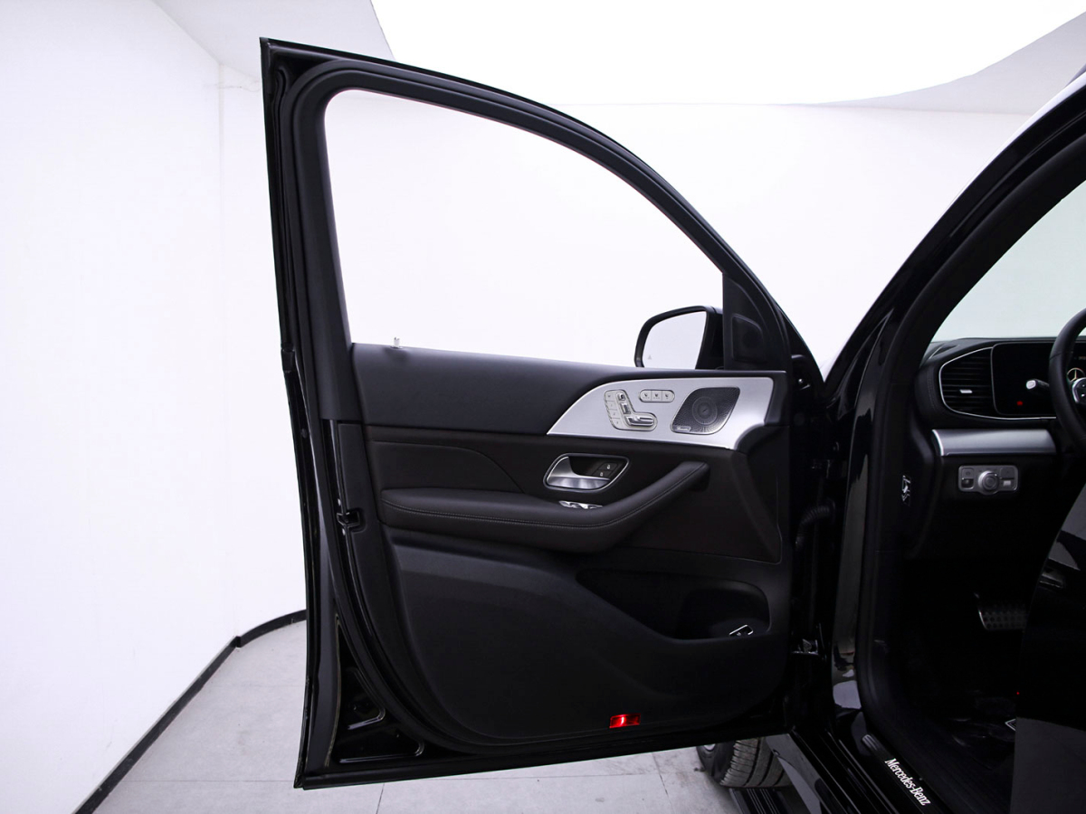 奔驰 奔驰GLS 2022款 GLS450 7座 全景(美规)图片