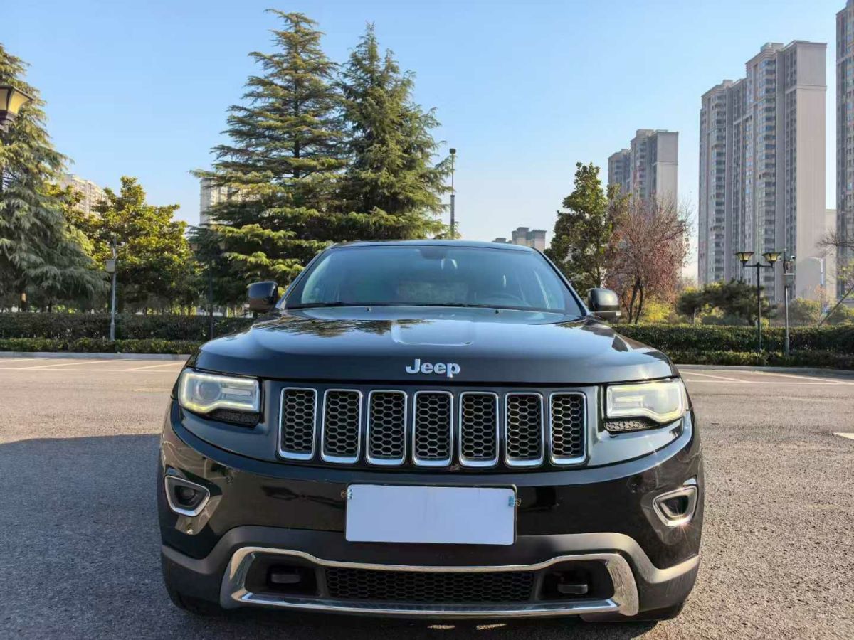 Jeep 大切諾基  2014款 3.0L 旗艦尊悅版圖片