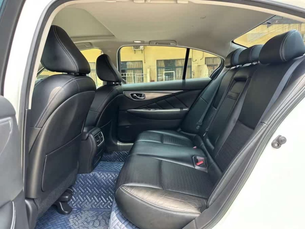 英菲尼迪 Q50L  2015款 2.0T 運動版圖片