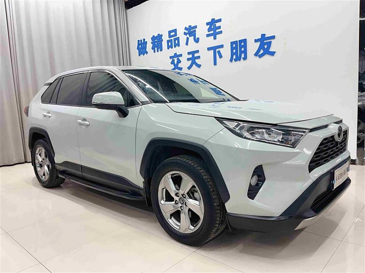 豐田 RAV4榮放  2020款 2.0L CVT兩驅(qū)風(fēng)尚PLUS版圖片