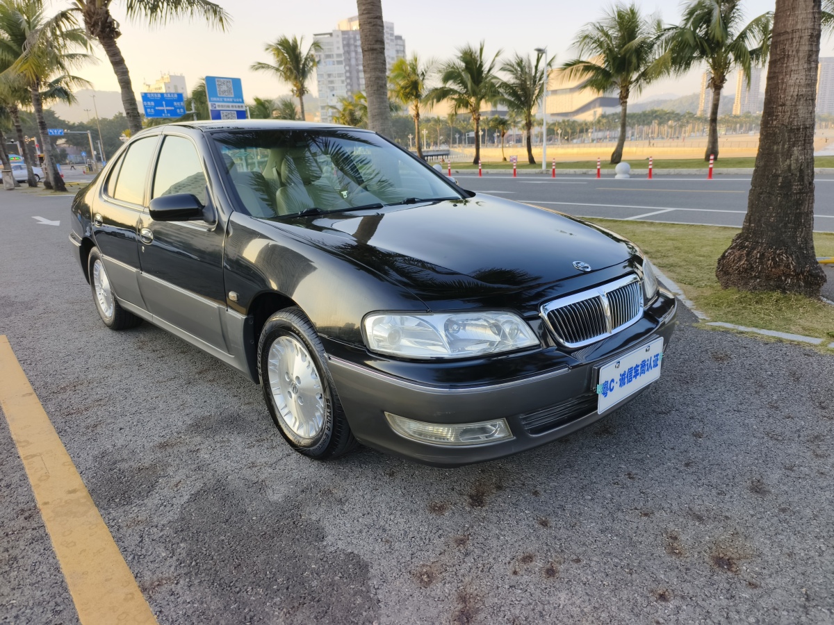 日產(chǎn) 藍(lán)鳥  2004款 2.0L 自動(dòng)豪華型圖片