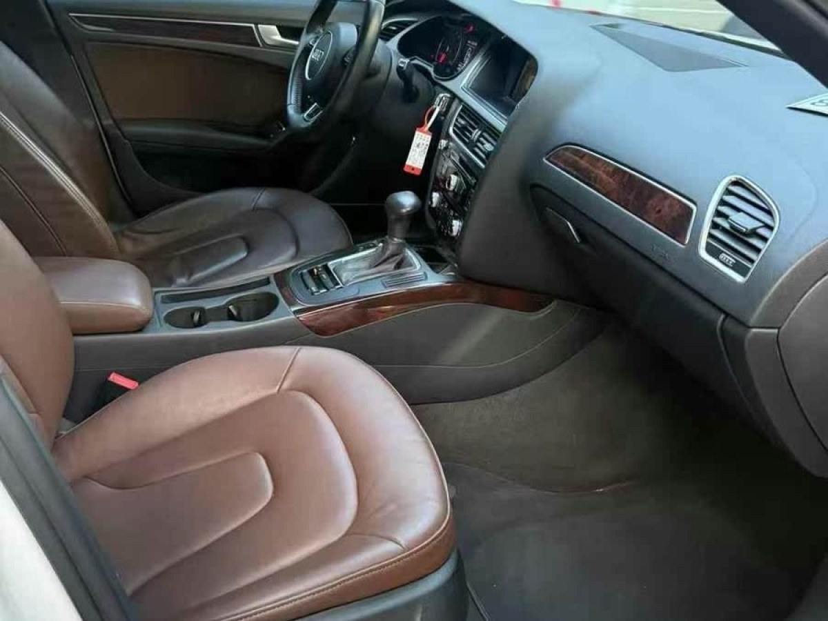 奧迪 奧迪A4L  2015款 35 TFSI 自動(dòng)舒適型圖片