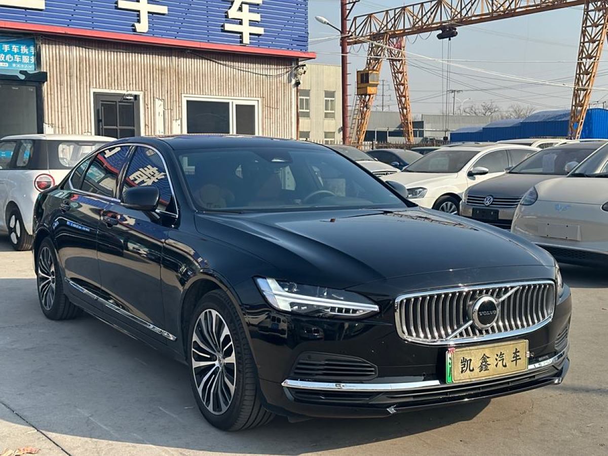 沃爾沃 S90新能源  2025款 插電式混動(dòng) 四驅(qū)長(zhǎng)續(xù)航智逸豪華版圖片