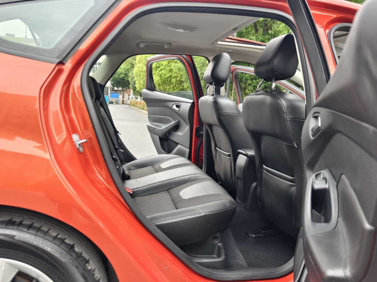 福特 ?？怂? 2012款 兩廂 1.6L 自動(dòng)風(fēng)尚型圖片