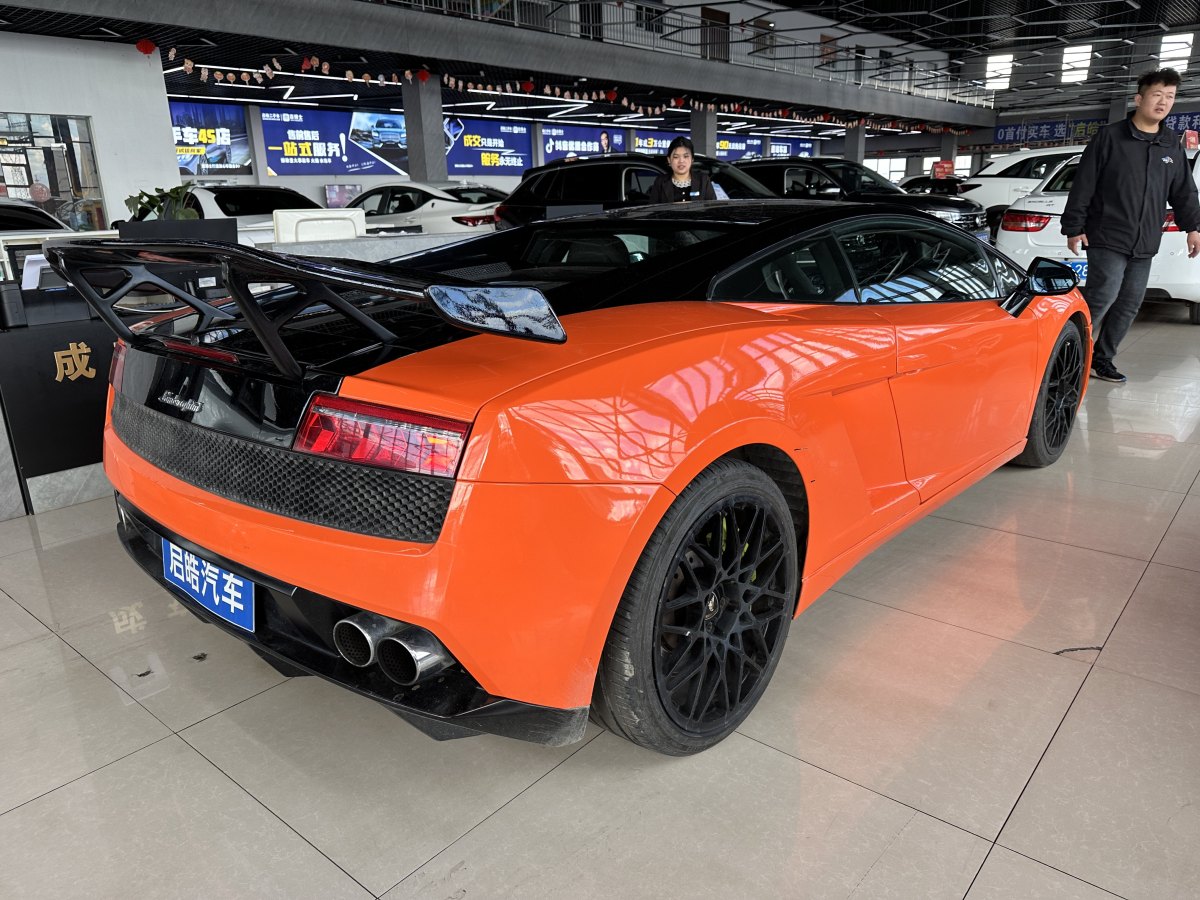 蘭博基尼 Gallardo  2012款 LP 560-4 Gold Edition圖片