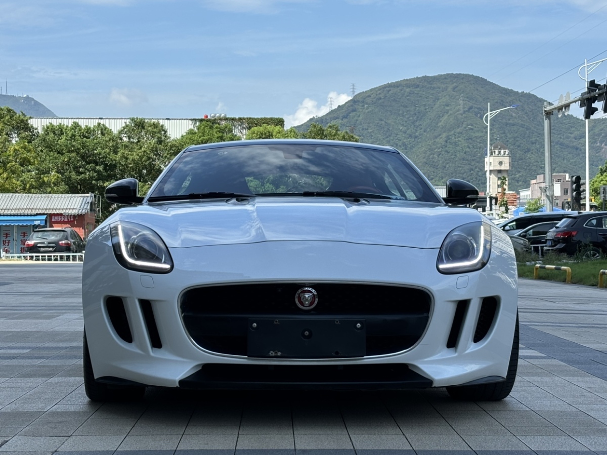 捷豹 F-TYPE  2016款 3.0T 硬頂版圖片