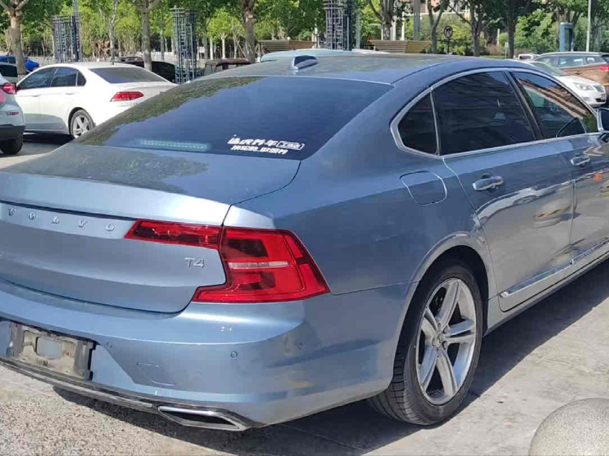 沃爾沃 S90  2017款 T4 智遠(yuǎn)版圖片
