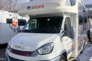 依維柯 2020款 旌航依維柯 3.0L C型房車  