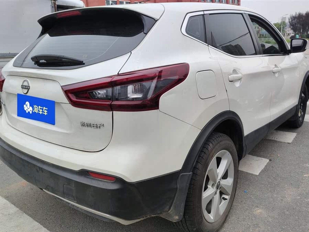 日產(chǎn) 逍客  2023款 經(jīng)典 2.0L CVT XV舒適版圖片
