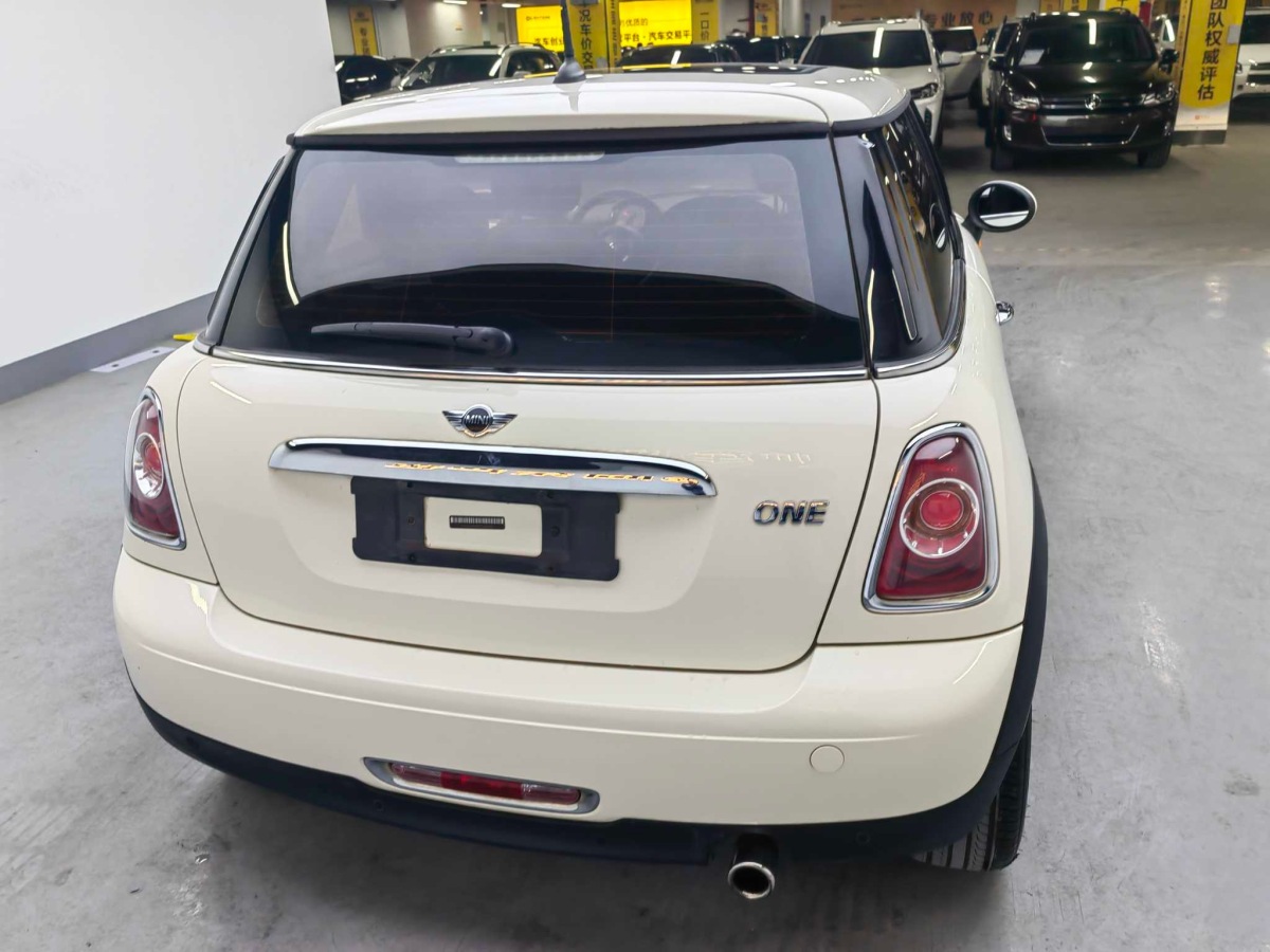 MINI MINI  2013款 1.6L ONE 限量第一款圖片