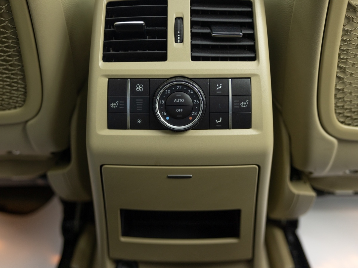 2015年10月奔驰 奔驰GL级  2015款 GL 400 4MATIC动感型